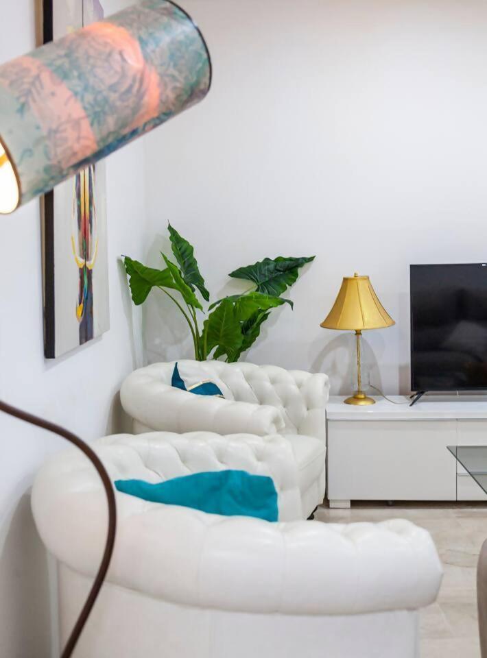 Sh Pilucas Home Moderno Apartamento Con Patio Cádiz Exteriör bild