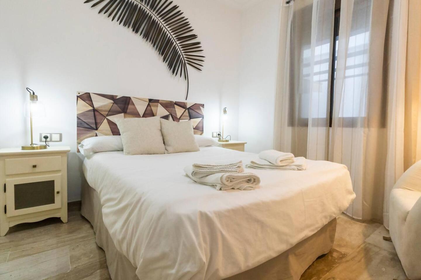 Sh Pilucas Home Moderno Apartamento Con Patio Cádiz Exteriör bild